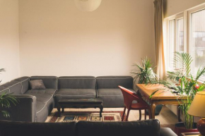 Large guest house, shared with the hosts, convenient with children